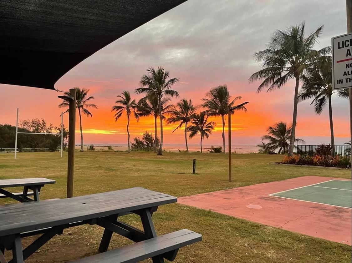 Sarina Beach Motel Grasstree Beach Exterior foto