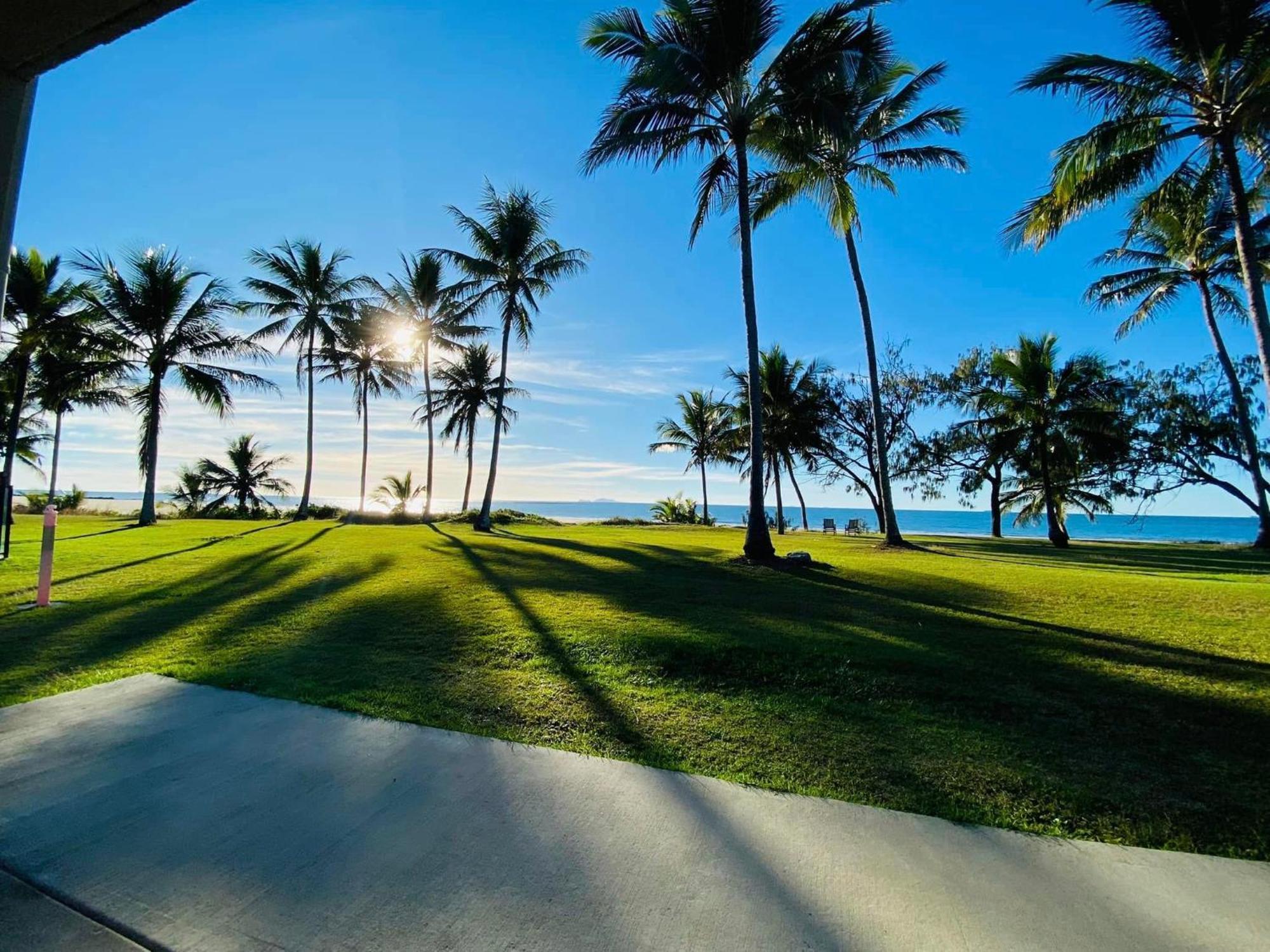 Sarina Beach Motel Grasstree Beach Exterior foto